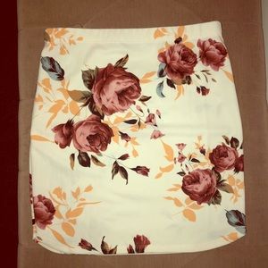 Fashion Nova Floral mono skirt